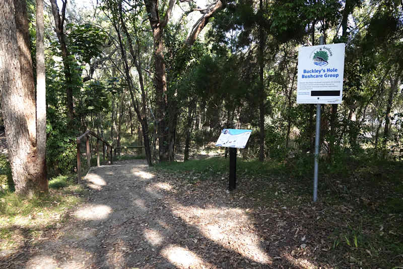 Buckley's Hole Birdhide Info Sign And Steps